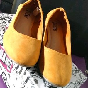 Brash Abby Gold Shoes